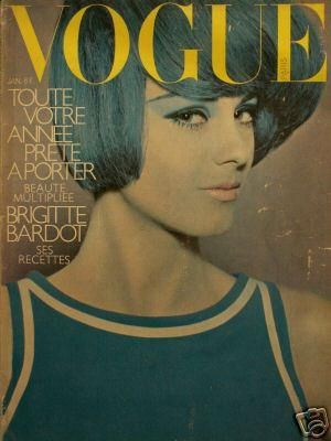 Vintage Vogue magazine covers - wah4mi0ae4yauslife.com - Vintage Vogue Paris January 1966.jpg